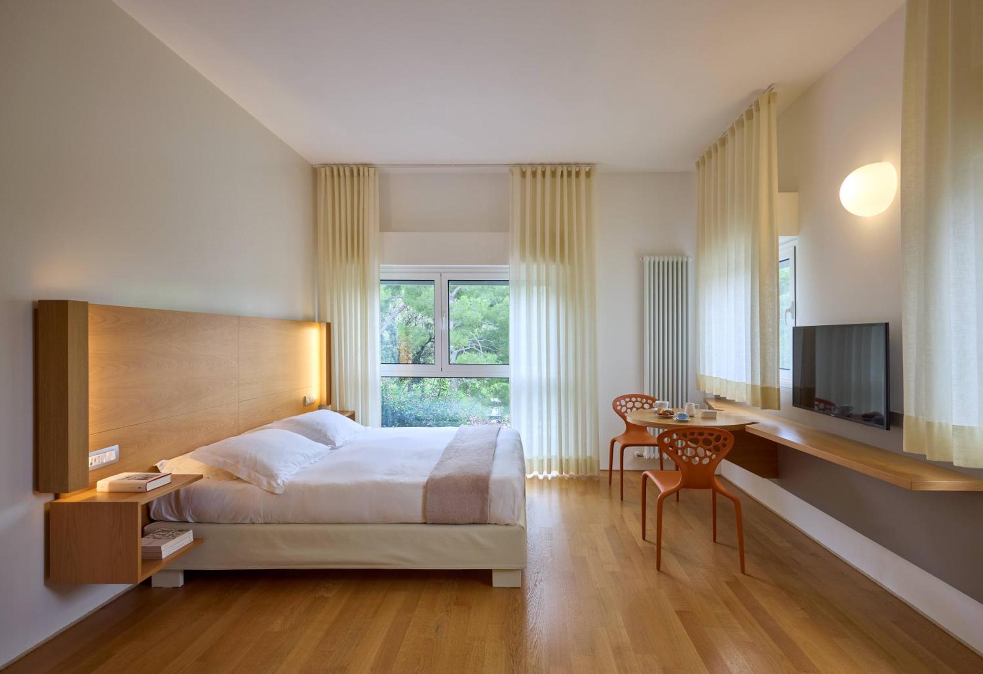 Hotel Emilia Ανκόνα Εξωτερικό φωτογραφία